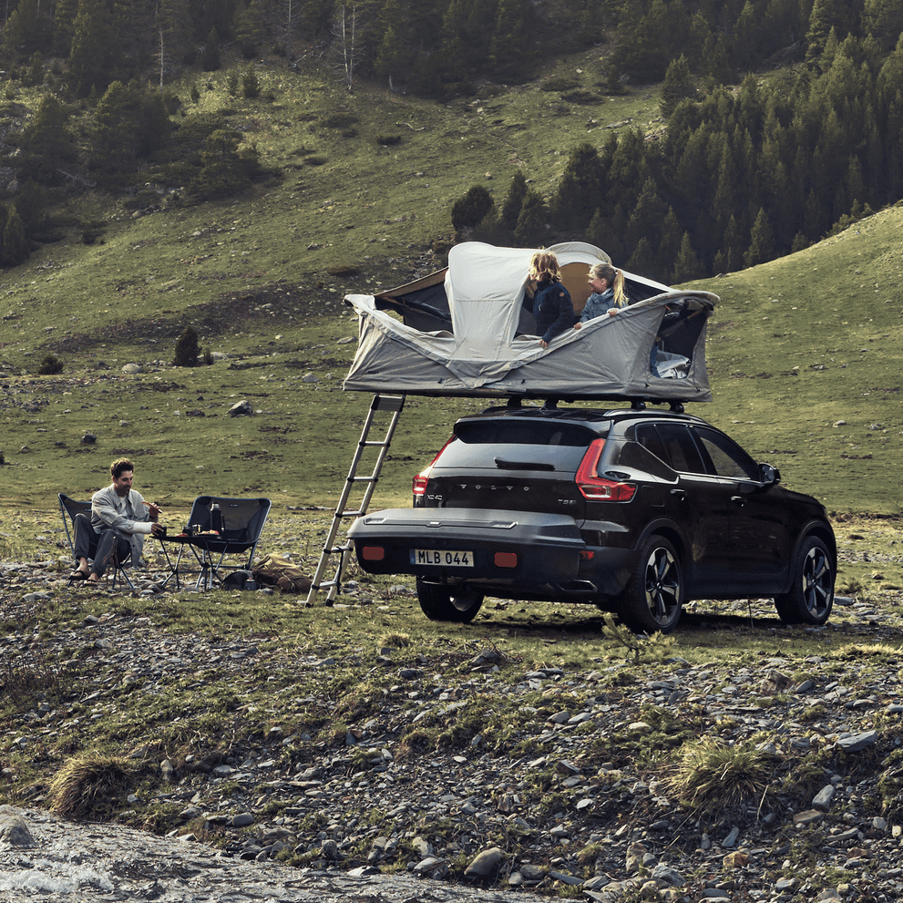Thule car roof rack and cargo accessories – durable, stylish, and secure transport solutions for bikes, skis, and gear.