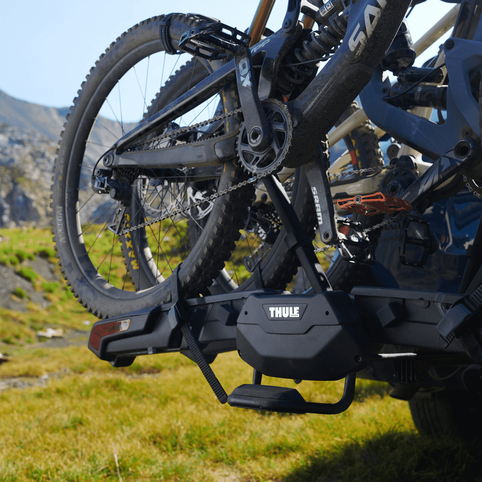 Thule car roof rack and cargo accessories – durable, stylish, and secure transport solutions for bikes, skis, and gear.