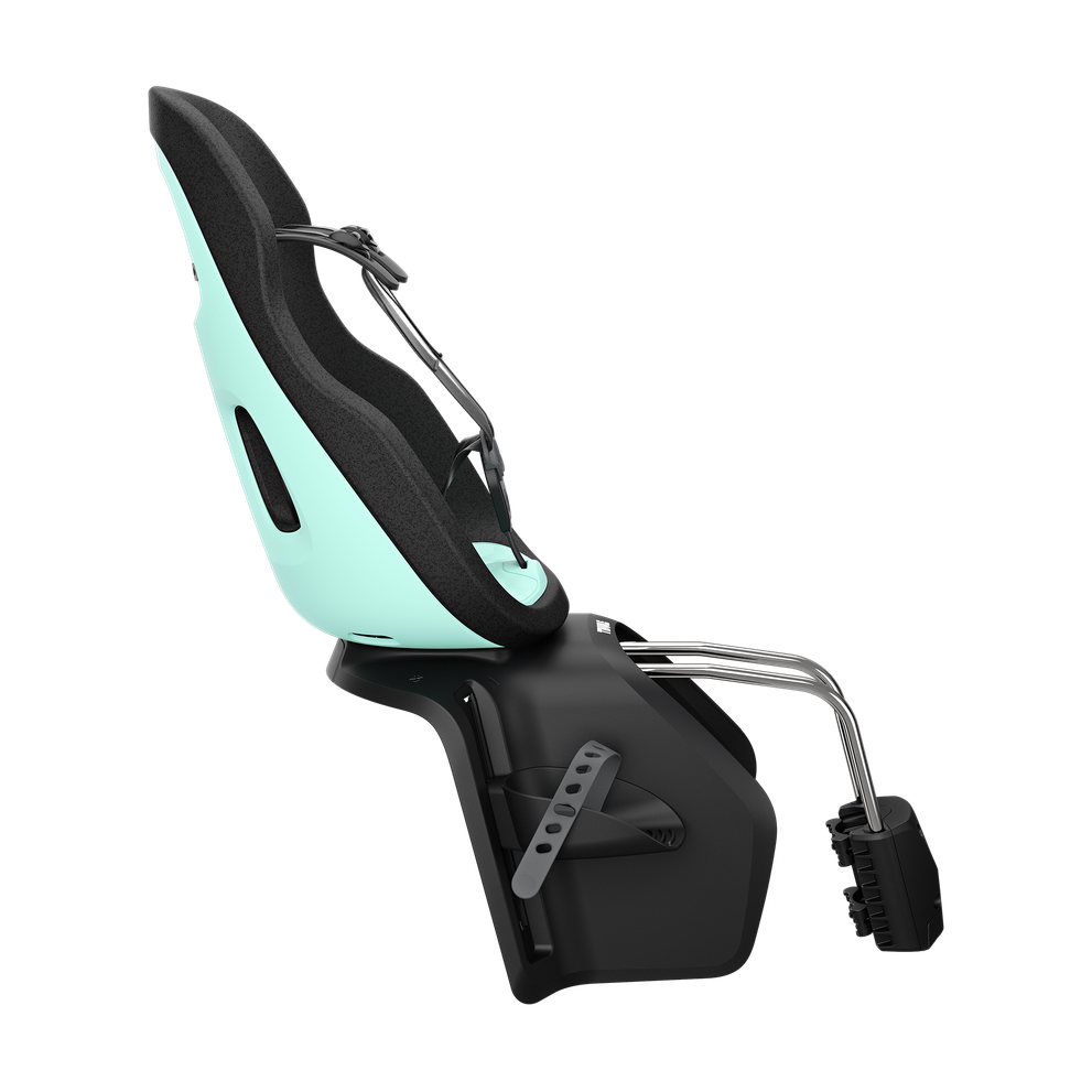 Thule car roof rack and cargo accessories – durable, stylish, and secure transport solutions for bikes, skis, and gear.