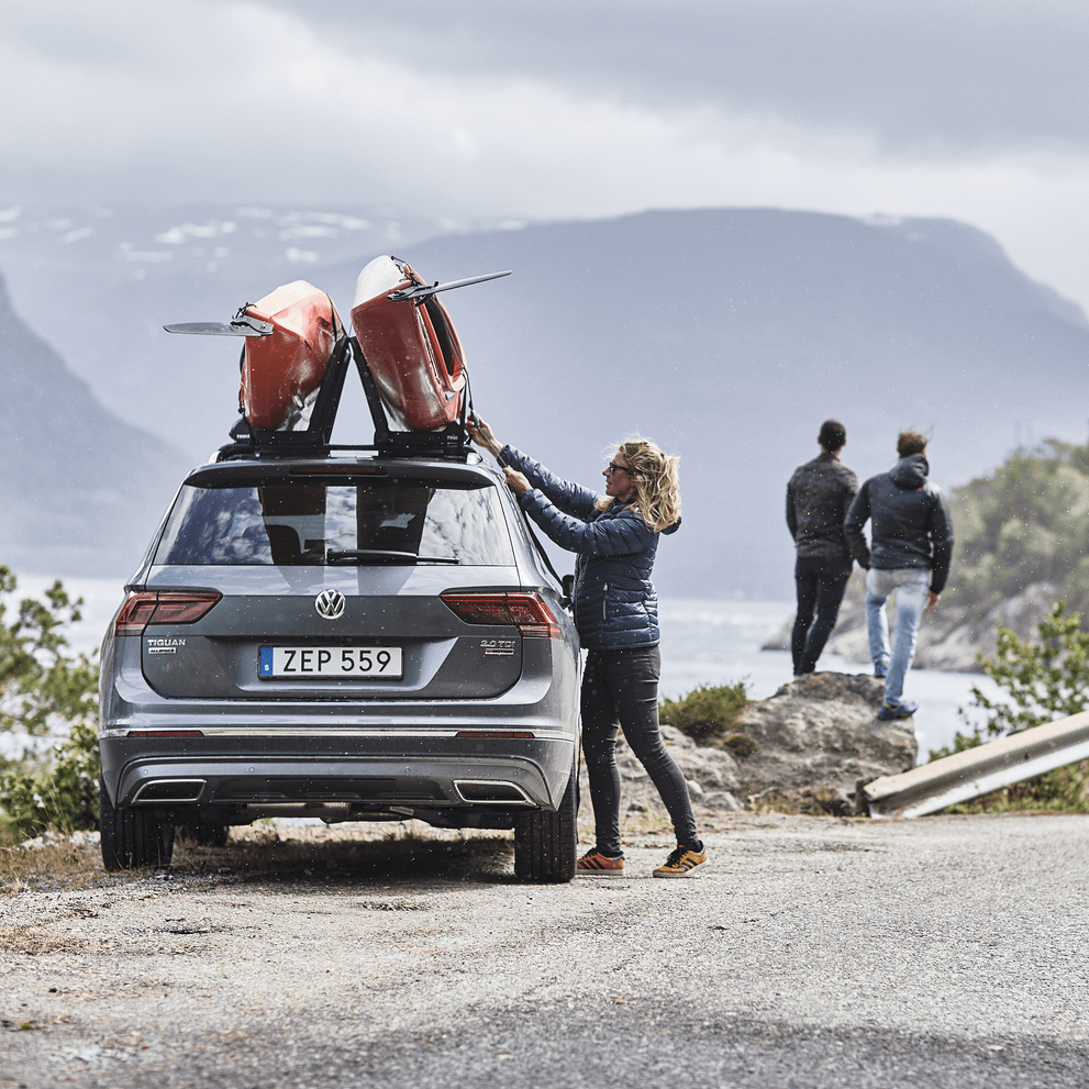 Thule car roof rack and cargo accessories – durable, stylish, and secure transport solutions for bikes, skis, and gear.