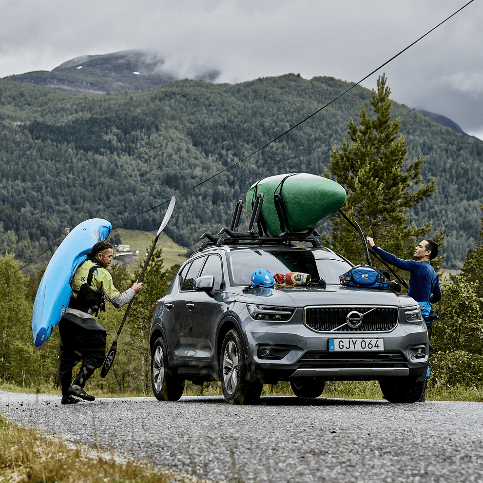 Thule car roof rack and cargo accessories – durable, stylish, and secure transport solutions for bikes, skis, and gear.
