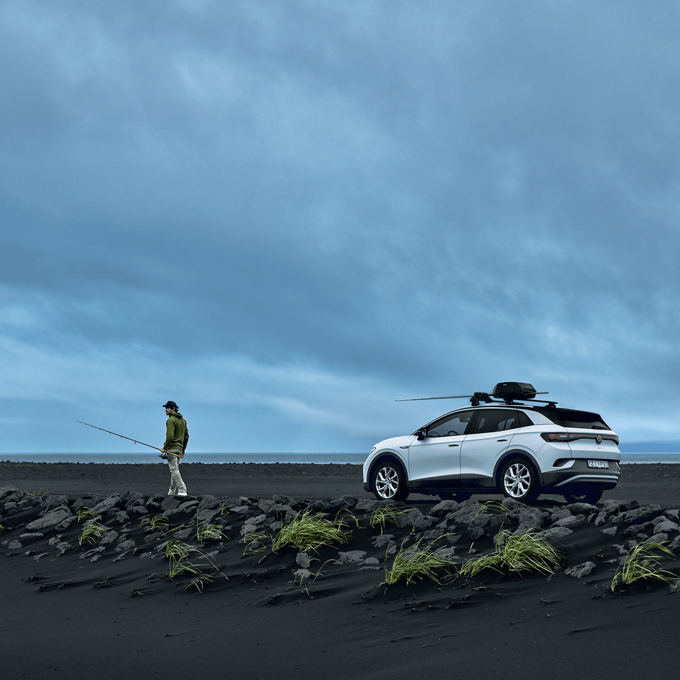 Thule car roof rack and cargo accessories – durable, stylish, and secure transport solutions for bikes, skis, and gear.