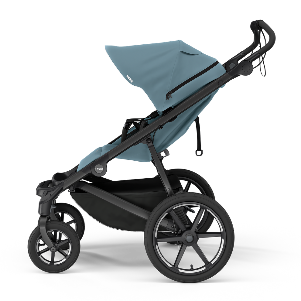 Thule car roof rack and cargo accessories – durable, stylish, and secure transport solutions for bikes, skis, and gear.