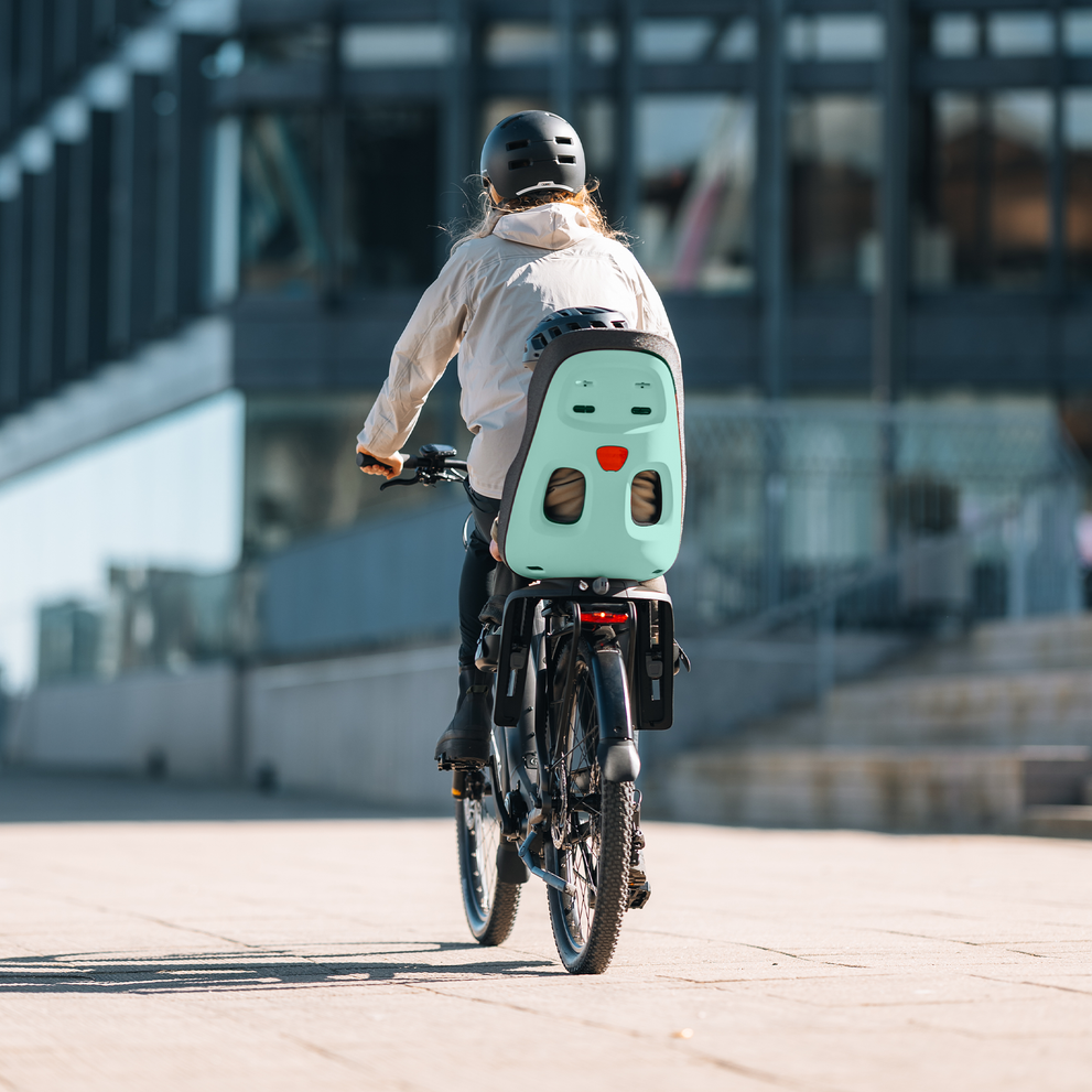 Thule car roof rack and cargo accessories – durable, stylish, and secure transport solutions for bikes, skis, and gear.