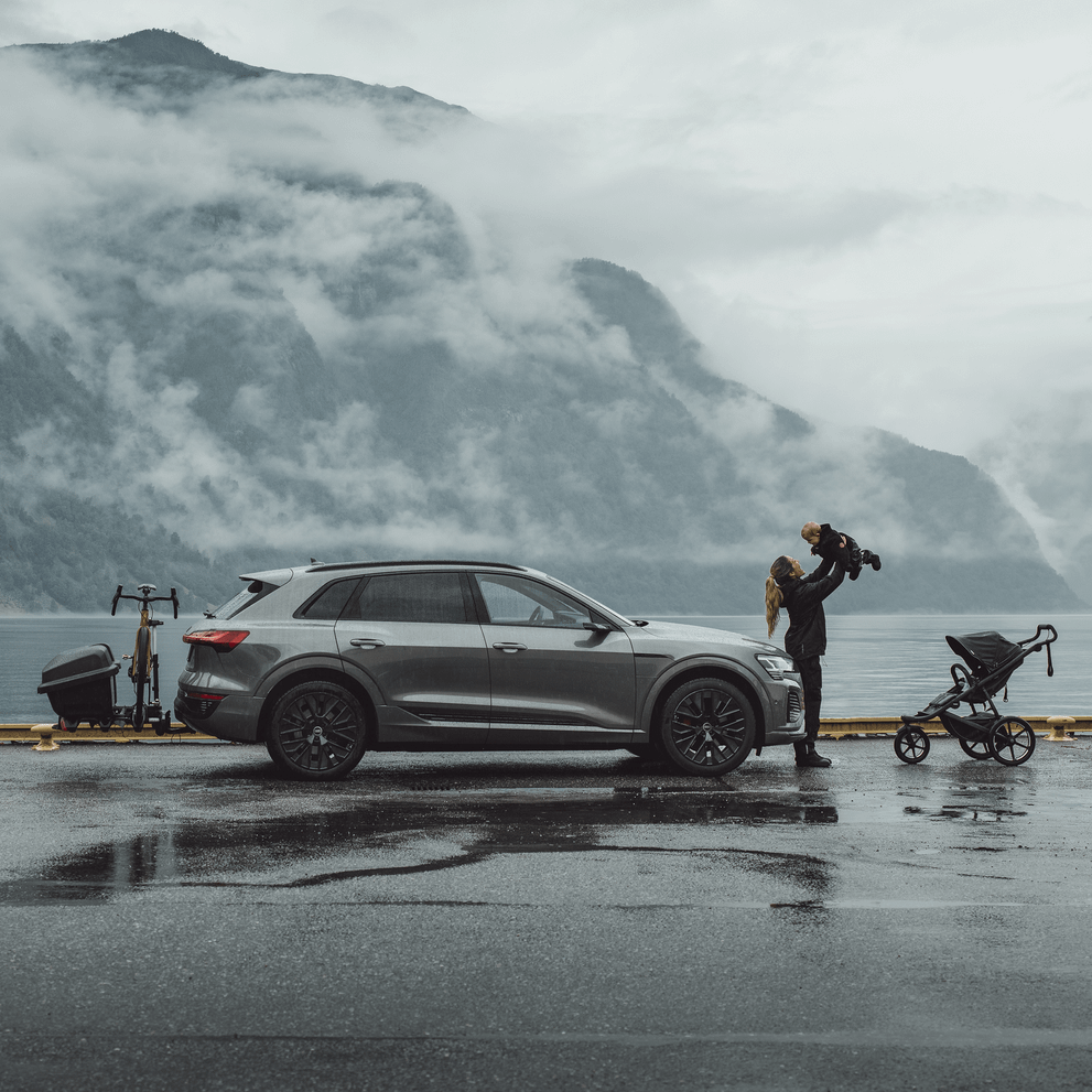 Thule car roof rack and cargo accessories – durable, stylish, and secure transport solutions for bikes, skis, and gear.