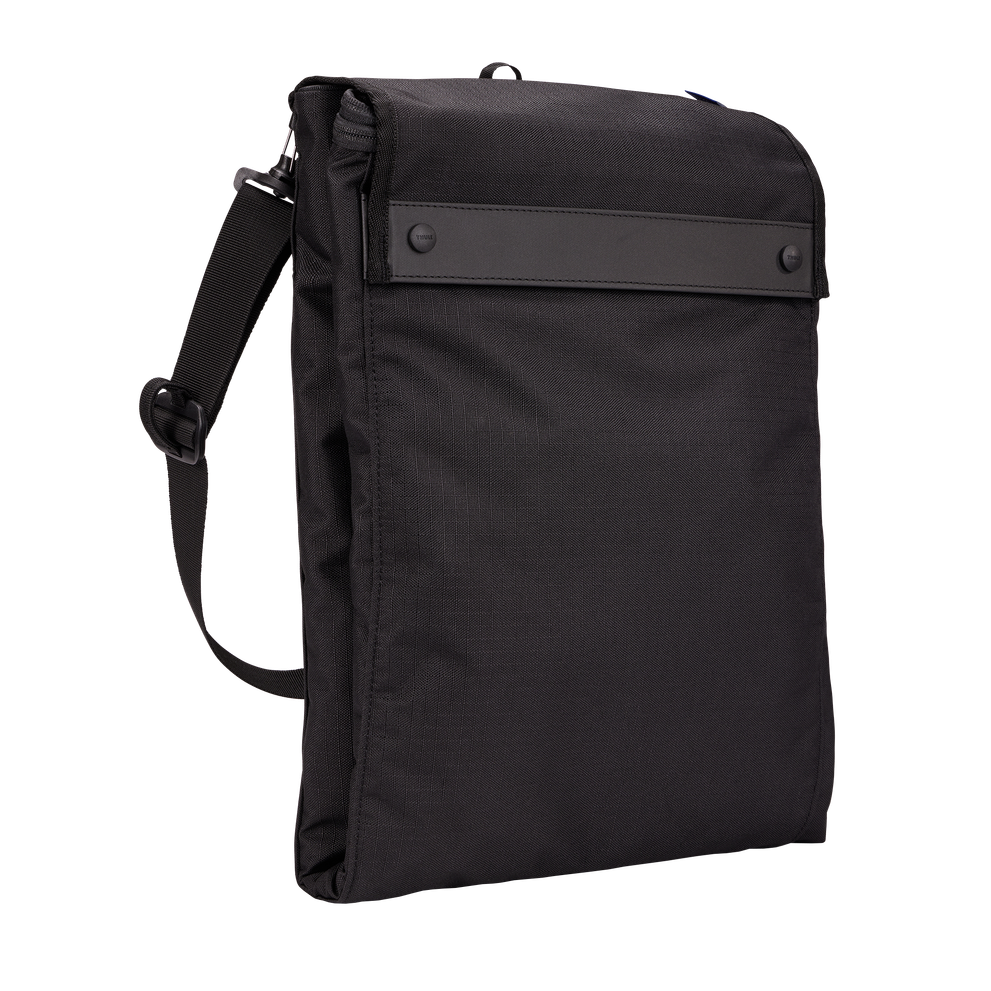 Thule car roof rack and cargo accessories – durable, stylish, and secure transport solutions for bikes, skis, and gear.