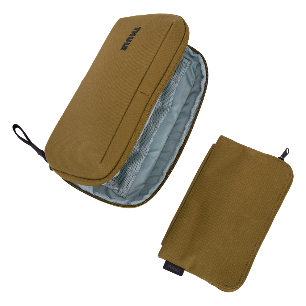 Thule car roof rack and cargo accessories – durable, stylish, and secure transport solutions for bikes, skis, and gear.