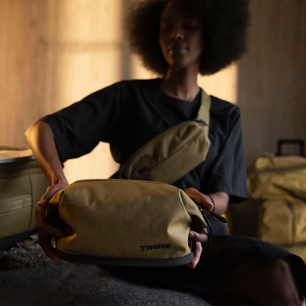 Thule car roof rack and cargo accessories – durable, stylish, and secure transport solutions for bikes, skis, and gear.