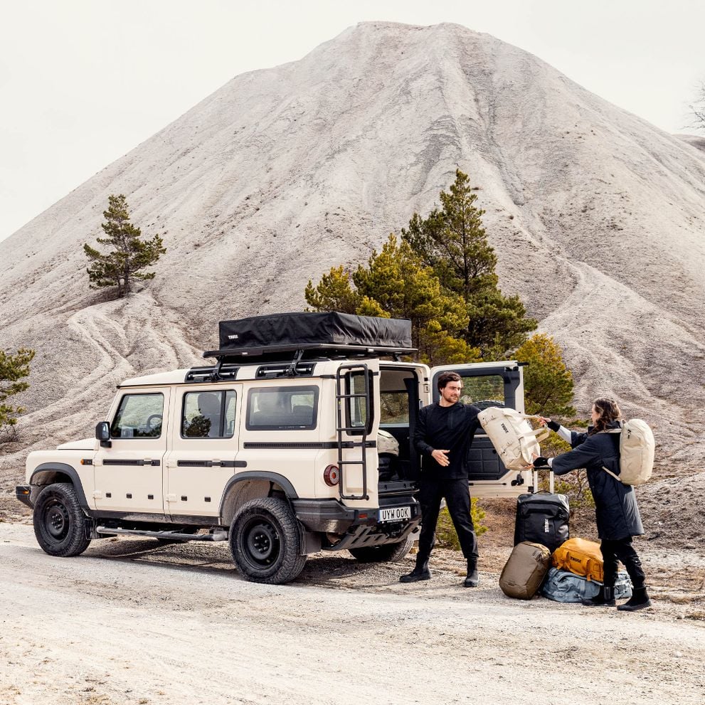 Thule car roof rack and cargo accessories – durable, stylish, and secure transport solutions for bikes, skis, and gear.