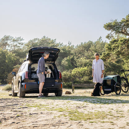 Thule car roof rack and cargo accessories – durable, stylish, and secure transport solutions for bikes, skis, and gear.