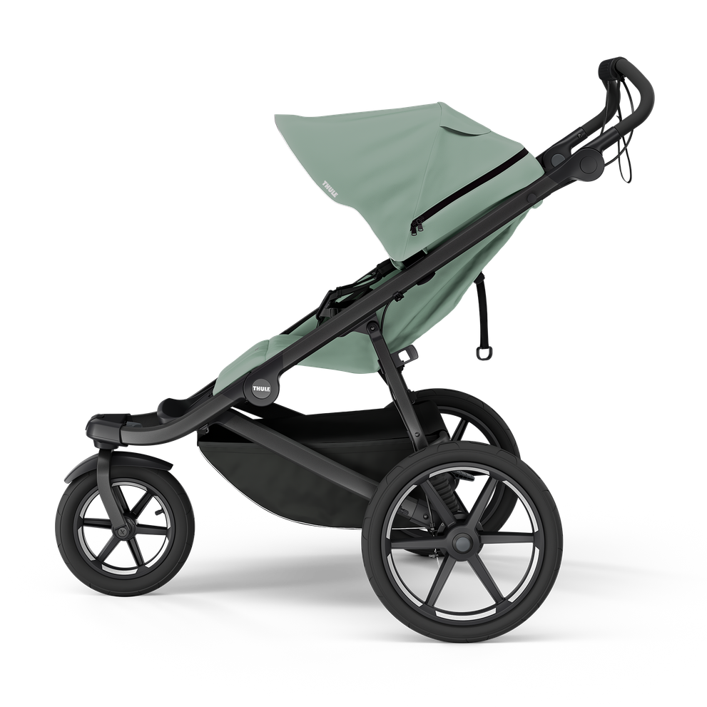 Thule car roof rack and cargo accessories – durable, stylish, and secure transport solutions for bikes, skis, and gear.