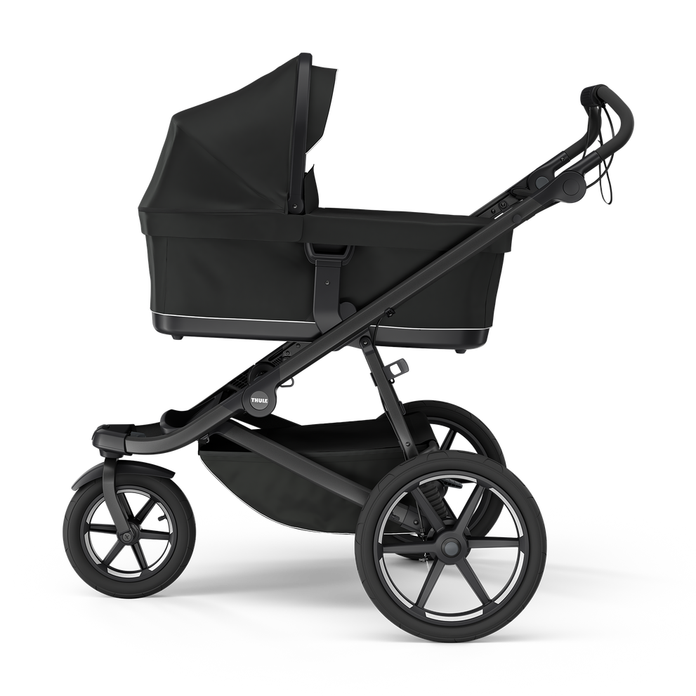 Thule car roof rack and cargo accessories – durable, stylish, and secure transport solutions for bikes, skis, and gear.