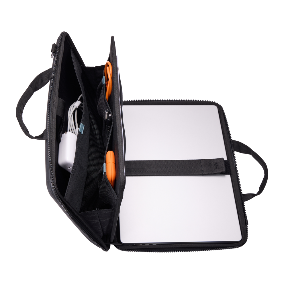 Thule car roof rack and cargo accessories – durable, stylish, and secure transport solutions for bikes, skis, and gear.