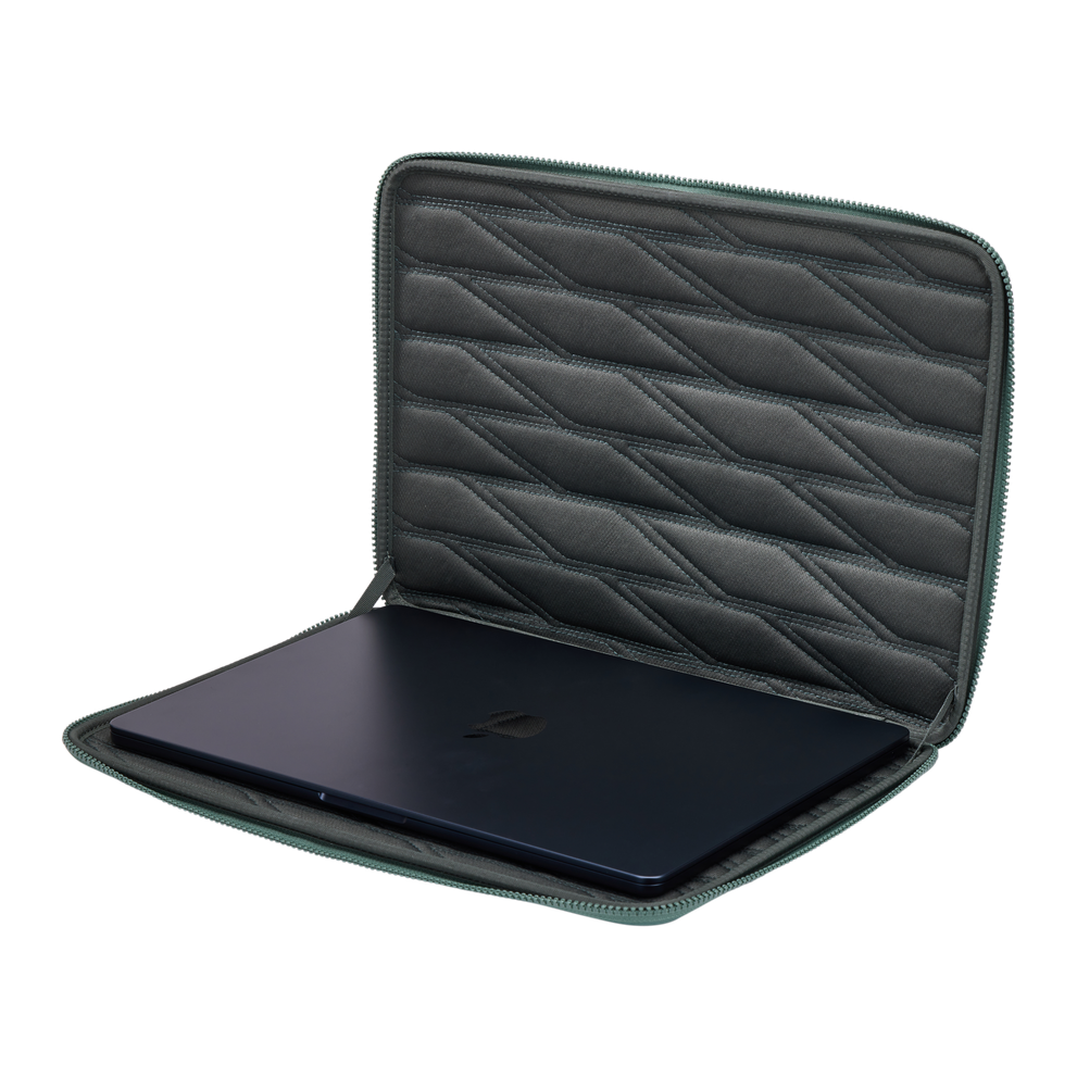 Thule car roof rack and cargo accessories – durable, stylish, and secure transport solutions for bikes, skis, and gear.