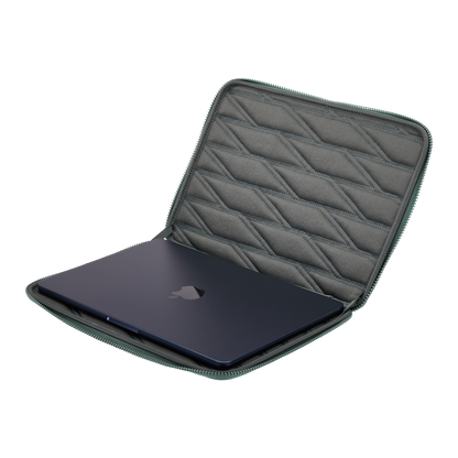 Thule car roof rack and cargo accessories – durable, stylish, and secure transport solutions for bikes, skis, and gear.