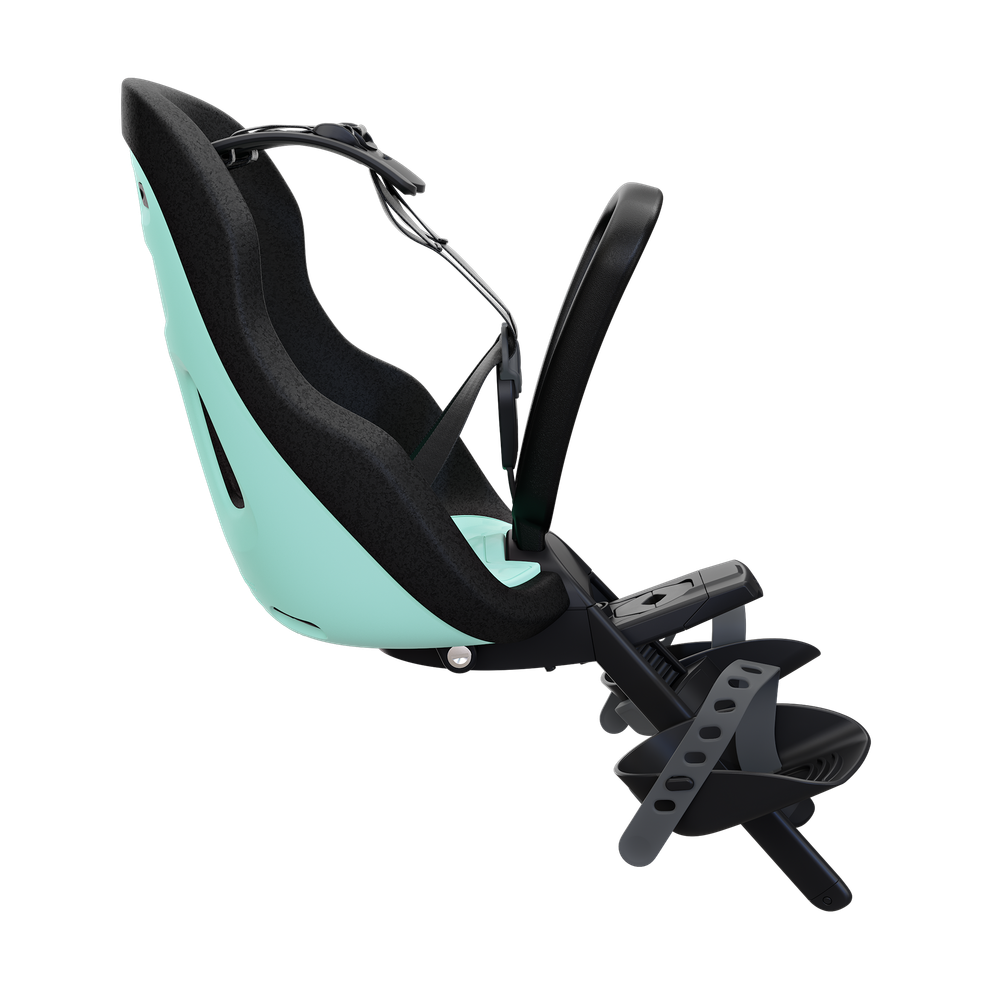 Thule car roof rack and cargo accessories – durable, stylish, and secure transport solutions for bikes, skis, and gear.