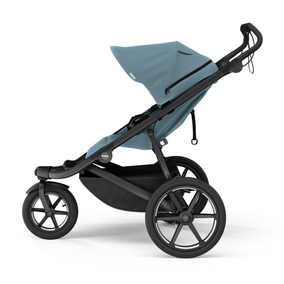 Thule car roof rack and cargo accessories – durable, stylish, and secure transport solutions for bikes, skis, and gear.