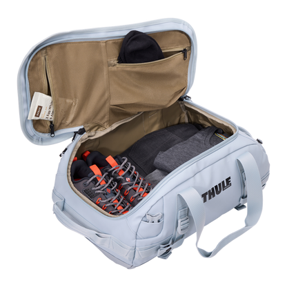 Thule car roof rack and cargo accessories – durable, stylish, and secure transport solutions for bikes, skis, and gear.