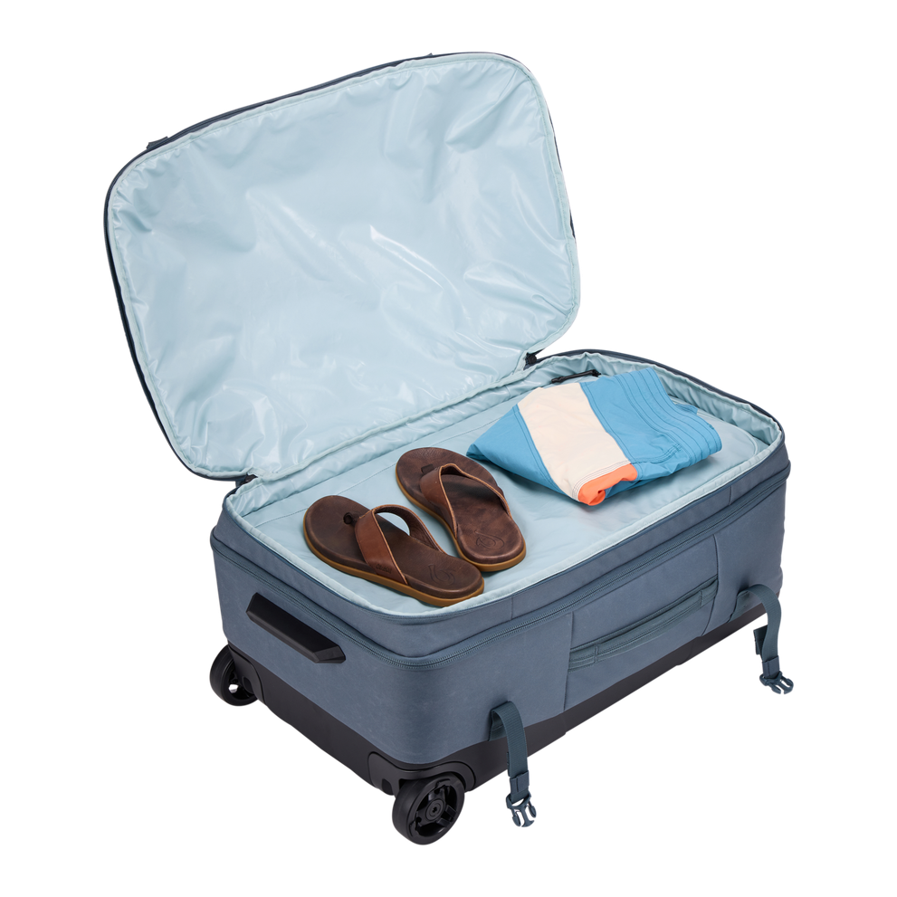 Thule car roof rack and cargo accessories – durable, stylish, and secure transport solutions for bikes, skis, and gear.