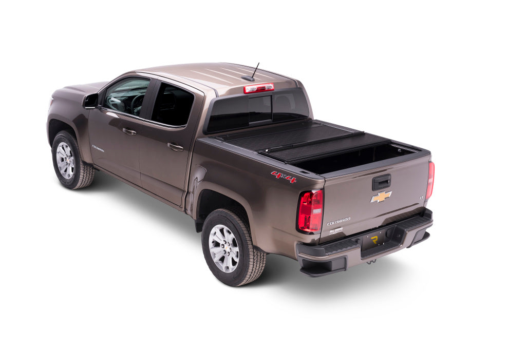 BAK-BAKFlip-G2-2016-Chevrolet-Colorado-Studio-04_RT.jpg