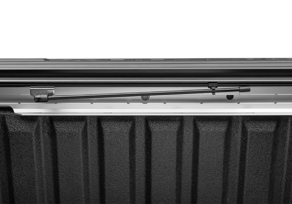 BAK_BAKFlip_MX4_22Ram1500_Detail_Rail_09.jpg