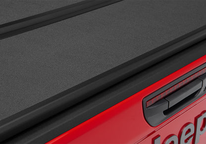 EX_SF2_Gladiator_TailgateDetail.jpg