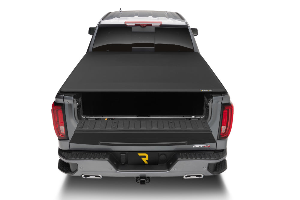 EX_TrifectaSigSeries_20Sierra_RearHeadOn_ClosedTailgate_RT.jpg
