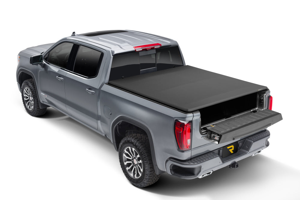 EX_TrifectaSigSeries_20Sierra_Rear_ClosedTailgate_RT.jpg