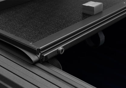 EX_Xceed_19F150_HingeDetail1.jpg